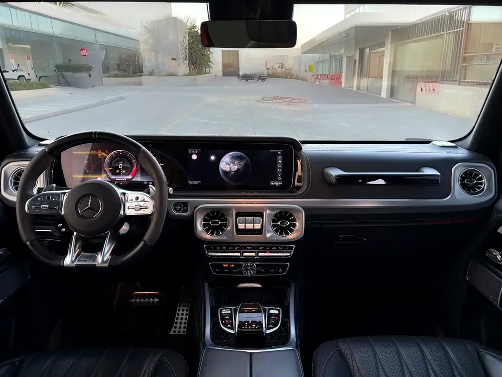 AED 8,960 P.M | 0% DOWN PAYMENT | MERCEDES-BENZ G63 AMG | 4.0L V8 BITURBO | 2022 - Image 12