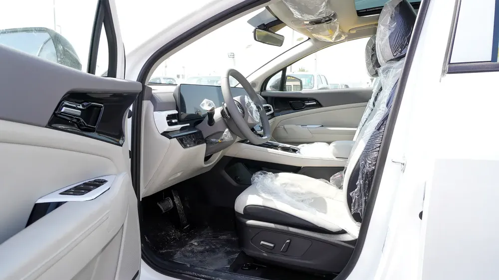 Kia Sportage 1.5L Turbo, Color White, Model 2025
 WITH Panoramic Roof, 360 Camera - Image 12