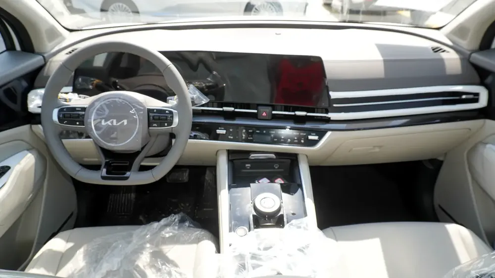 Kia Sportage 1.5L Turbo, Color White, Model 2025
 WITH Panoramic Roof, 360 Camera - Image 18