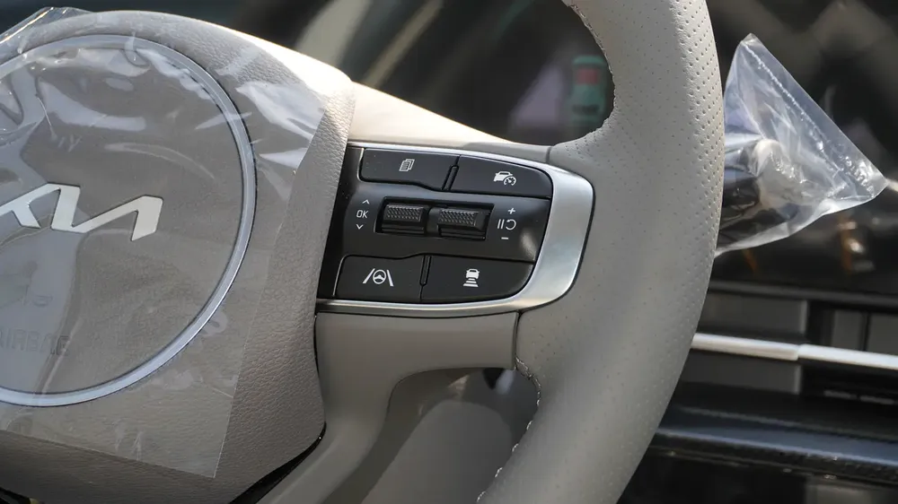 Kia Sportage 1.5L Turbo, Color White, Model 2025
 WITH Panoramic Roof, 360 Camera - Image 20