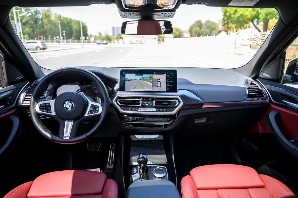 2024 BMW X3 xDrive30i M Sport - GCC Specs - Like New! - Image 11