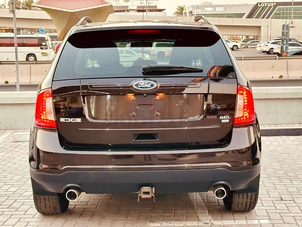 2014 Ford Edge SEL-AWD-immaculate condition inside and out-full service-100% Everything! - Image 18