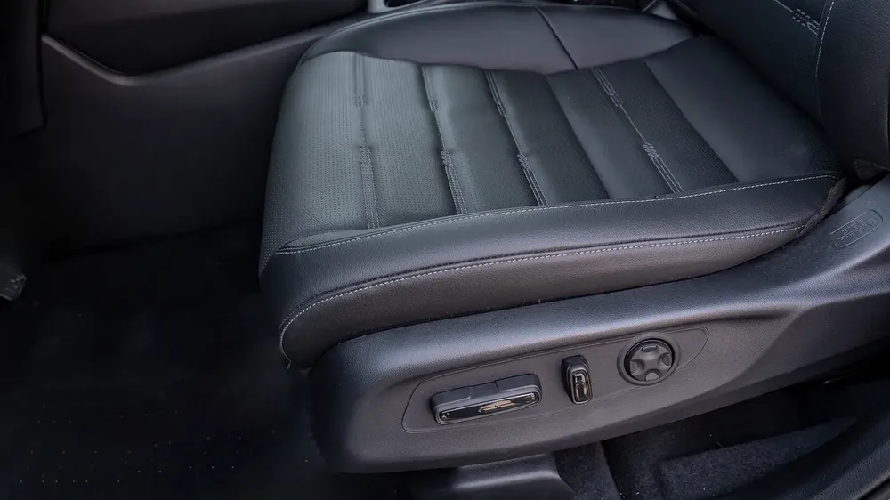 2026 | HONDA CRV GLOBAL 30 -YEAR HONOR EDITION 240 TURBO FRONTIER 5 SEATS - E.TAIL GATE - Image 14