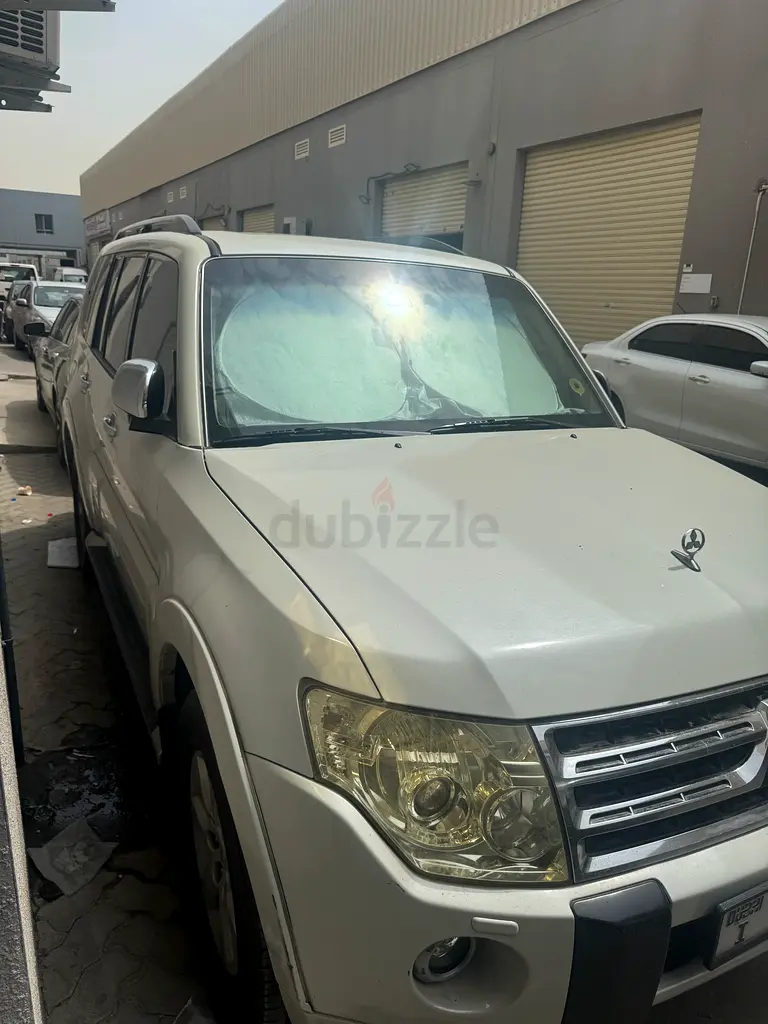 Mitsubishi Pajero GLS 2011 | GCC Specs | Well Maintained - Image 10