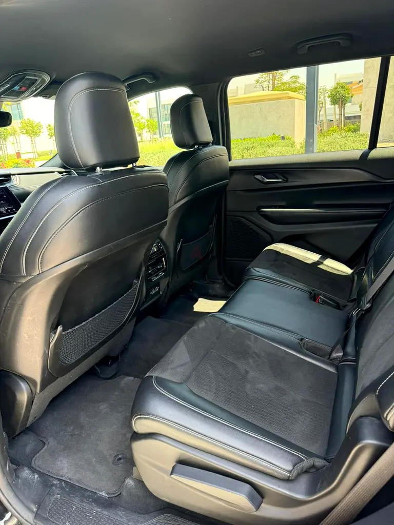 For Sale: 2024 Jeep Grand Cherokee Laredo (Excellent Condition) - Image 14