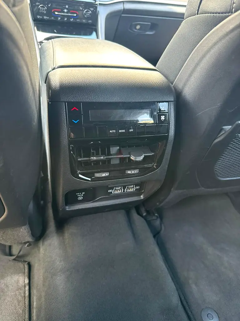 For Sale: 2024 Jeep Grand Cherokee Laredo (Excellent Condition) - Image 15