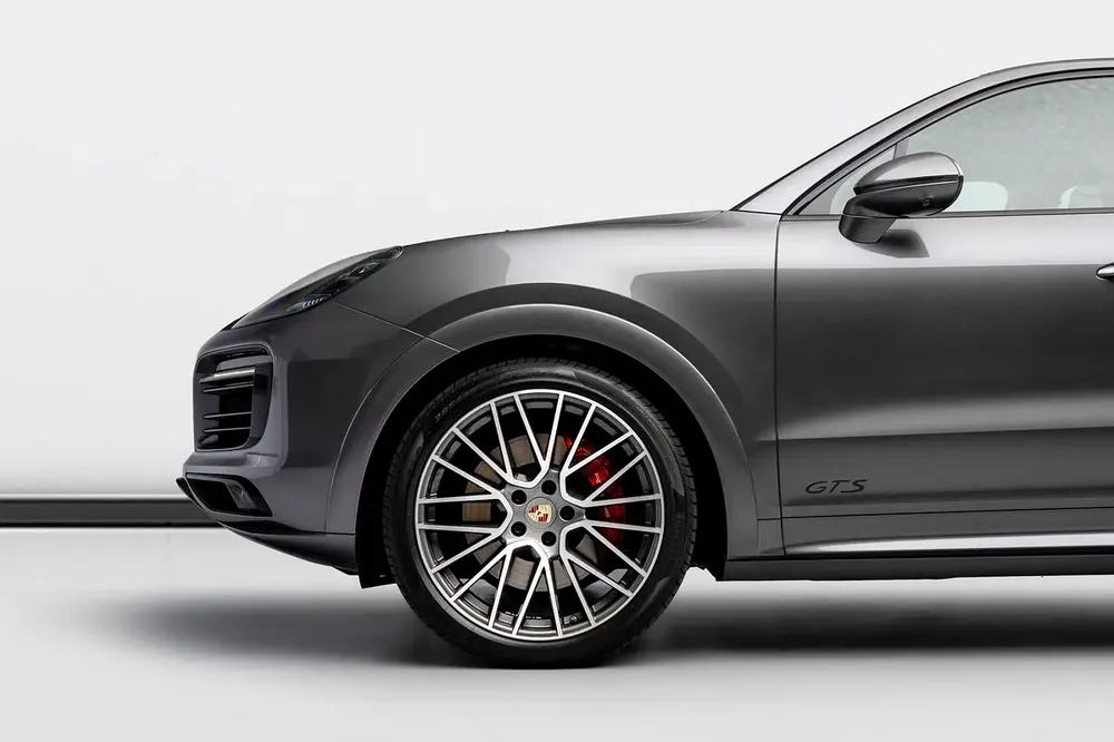 BUY NOW, PAY 2027 | THE BLACKLINE STANDARD | 12 Month Blackline Warranty, GCC - Image 6