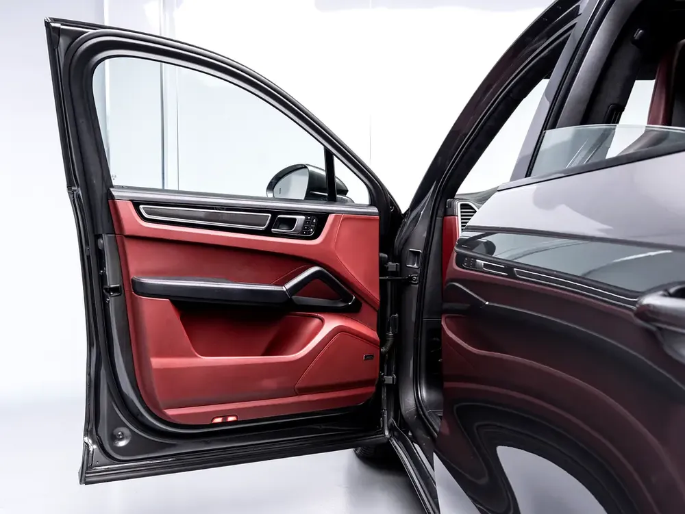 BUY NOW, PAY 2027 | THE BLACKLINE STANDARD | 12 Month Blackline Warranty, GCC - Image 7