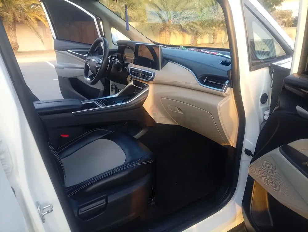 Maxus G50 Luxury 2024, GCC Specs - Image 10