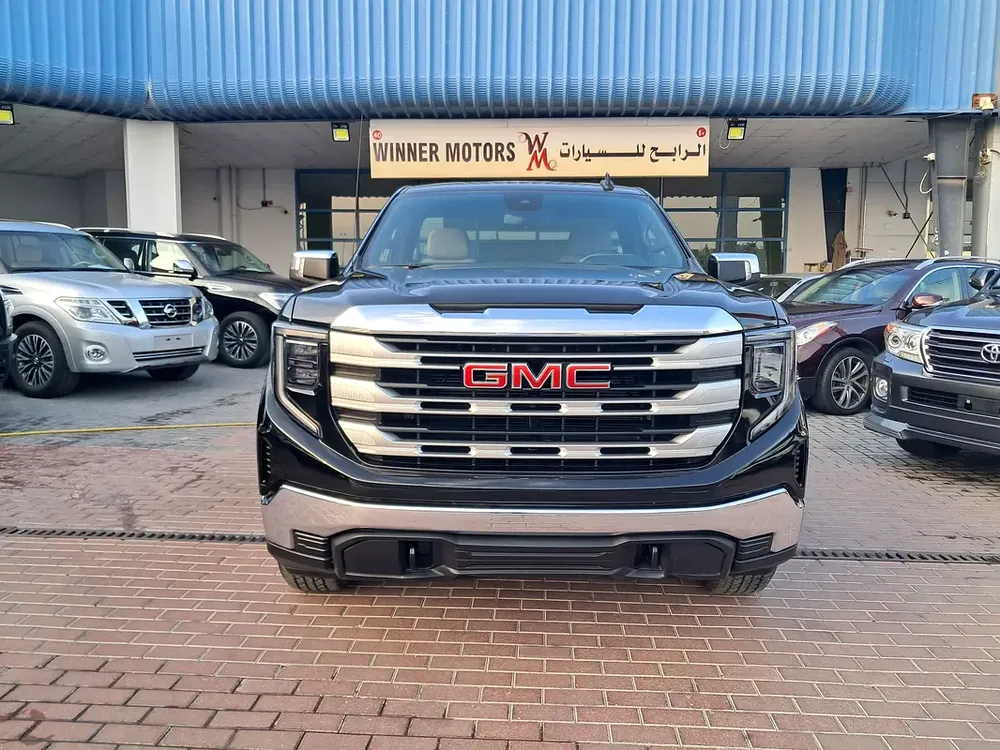 GMC Sierra SLE 5.3L Gcc Specs Single Owner 100% Original Paint Accident Free Very Well Maintained - Image 6