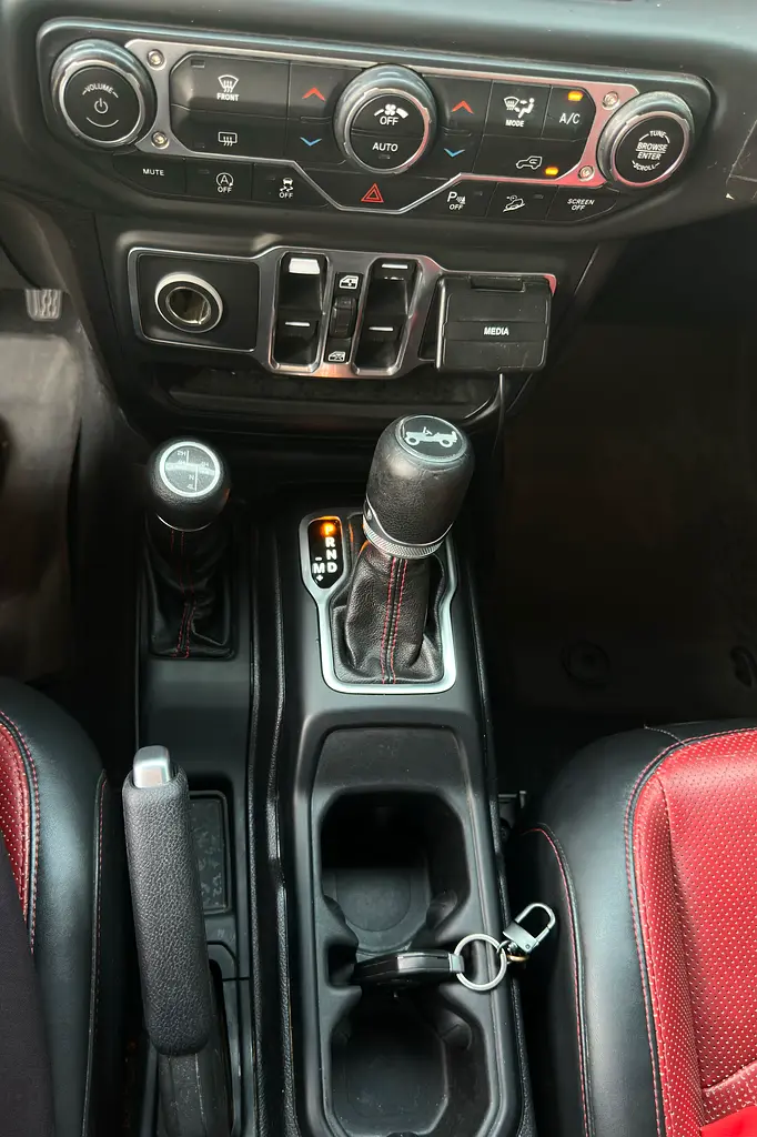 Jeep Wrangler Sport 2018 | GCC - Image 9