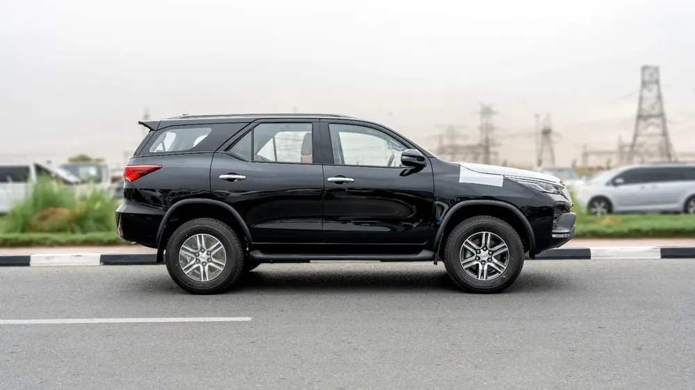 2026 Toyota Fortuner VX 4.0L AT Petrol (Black-Tan) - Image 5