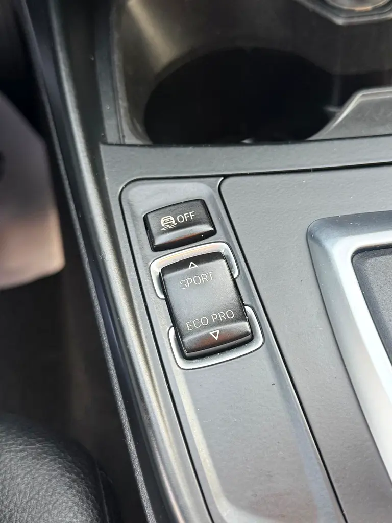 2016 BMW 120i GCC - Image 17