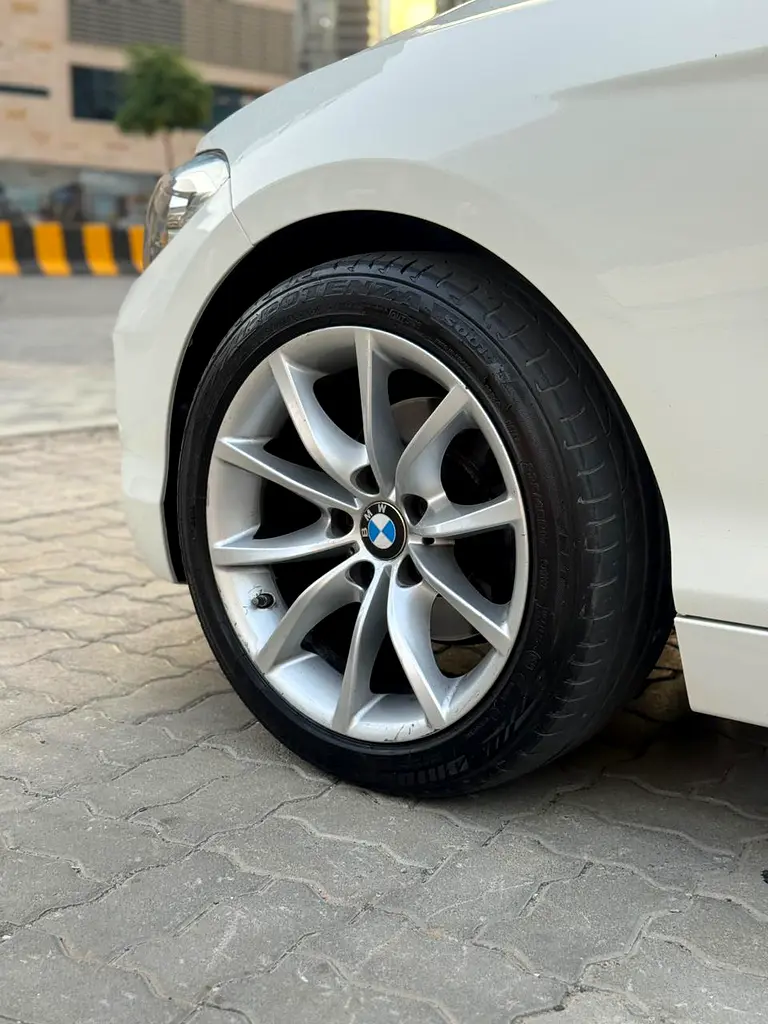 2016 BMW 120i GCC - Image 9
