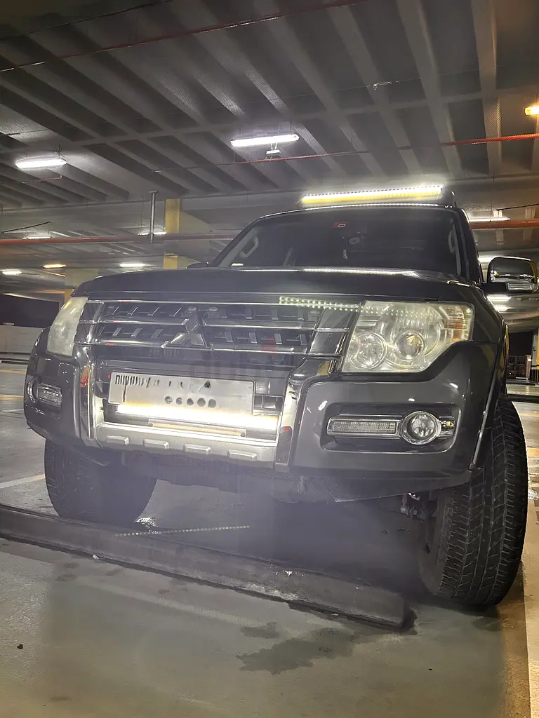 Modified Mitsubishi Pajero GLS 2015 GCC Specs - Well Maintained - Image 6