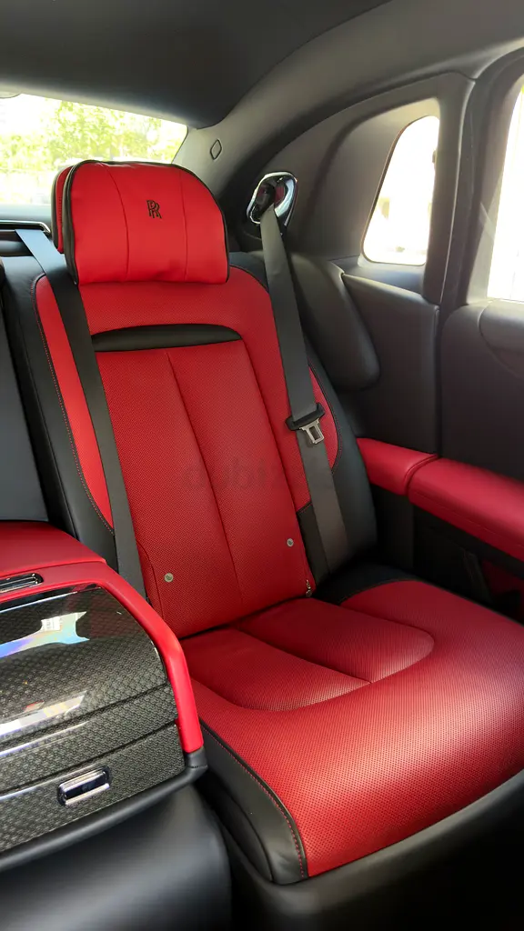 2023 Rolls-Royce Ghost Black Badge | GCC Specs | Ultra Luxury Sedan - Image 18