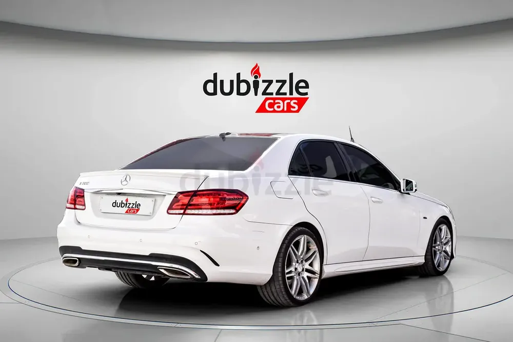AED 2640/month | 2016 Mercedes-Benz E-Class E 300 | GCC Specs | Ref#406322 - Image 6