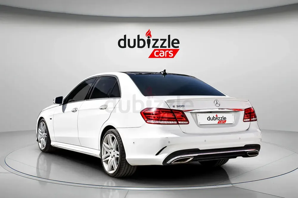 AED 2640/month | 2016 Mercedes-Benz E-Class E 300 | GCC Specs | Ref#406322 - Image 8