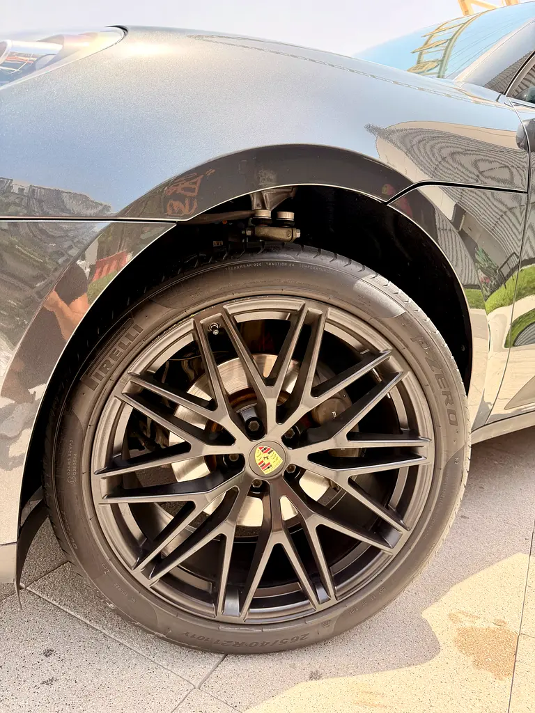 Porsche Macan 2020 — GCC Spec | Full Porsche Service History | Immaculate - Image 13
