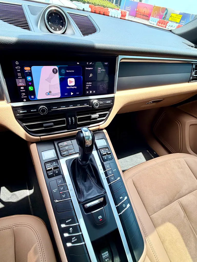 Porsche Macan 2020 — GCC Spec | Full Porsche Service History | Immaculate - Image 16