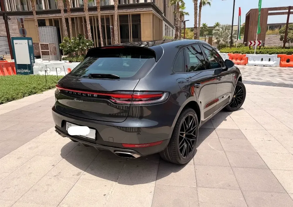 Porsche Macan 2020 — GCC Spec | Full Porsche Service History | Immaculate - Image 4