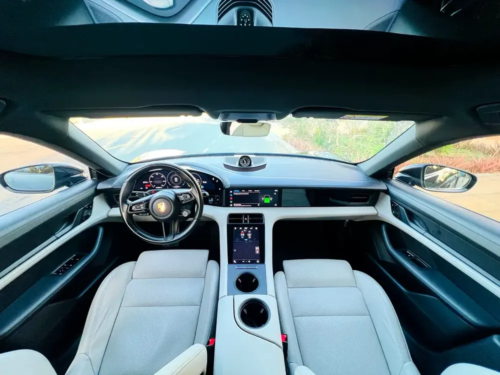 Porsche Taycan Standard 2021 | GCC Specs | Pristine Condition - Image 10