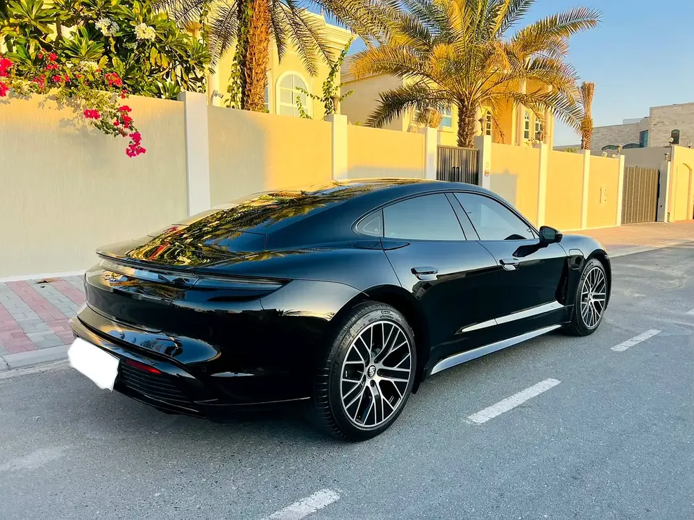 Porsche Taycan Standard 2021 | GCC Specs | Pristine Condition - Image 5