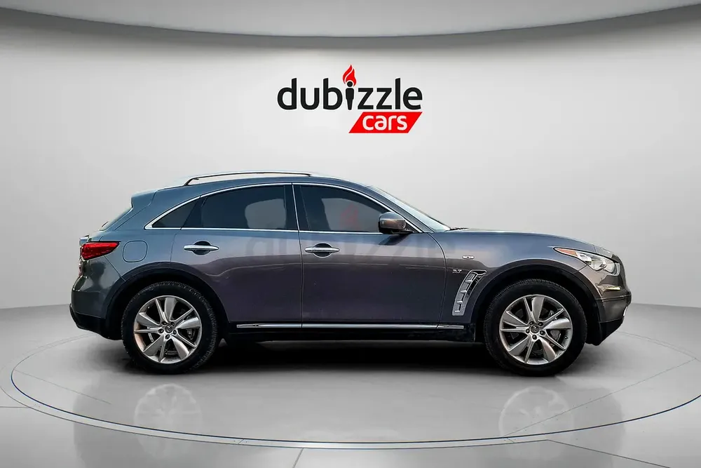 AED 705/month | 2017 Infiniti QX70 Luxury | GCC Specs | Ref#387379 - Image 4