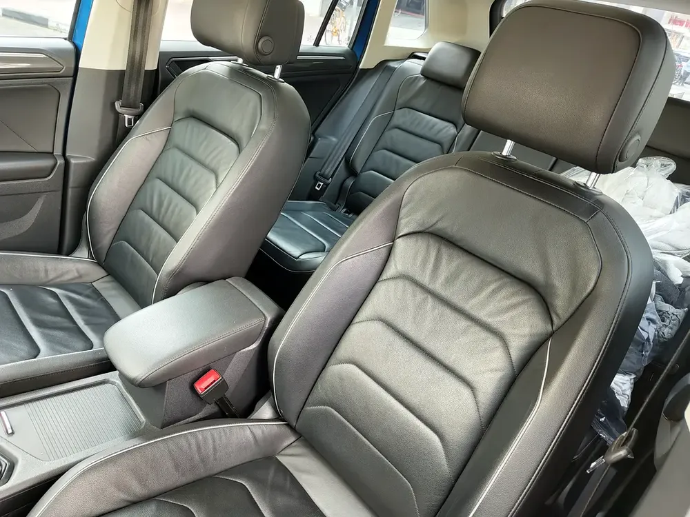2017 VOLKSWAGEN TIGUAN - FULL OPTIONS - GCC SPECS - FULL SERVICE HISTORY - Image 12