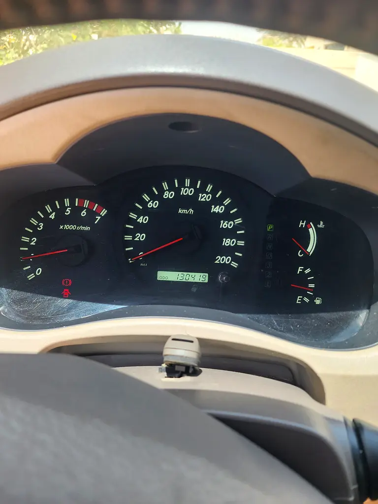 Toyota Innova HyCross 2007 GCC Specs - Image 5
