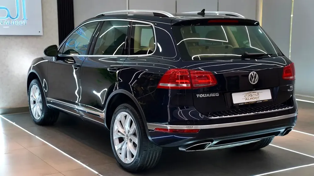 SPECIAL VOLKSWAGEN TOUAREG V6 || GCC  || FULLY LOADED || UNIQUE ||  DEPENDABLE VEHICLE ||  LIKE NEW - Image 12