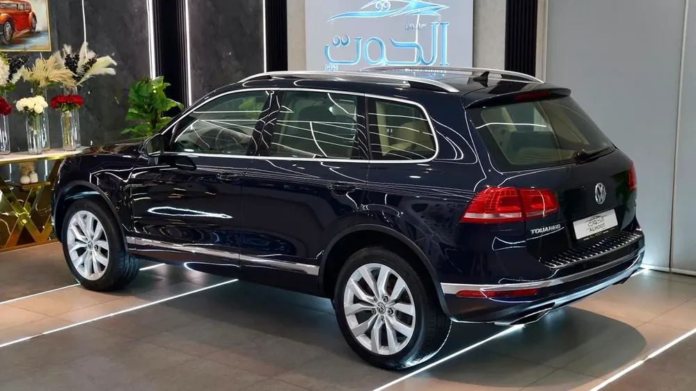 SPECIAL VOLKSWAGEN TOUAREG V6 || GCC  || FULLY LOADED || UNIQUE ||  DEPENDABLE VEHICLE ||  LIKE NEW - Image 7