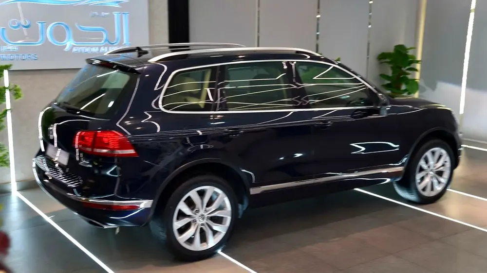 SPECIAL VOLKSWAGEN TOUAREG V6 || GCC  || FULLY LOADED || UNIQUE ||  DEPENDABLE VEHICLE ||  LIKE NEW - Image 8