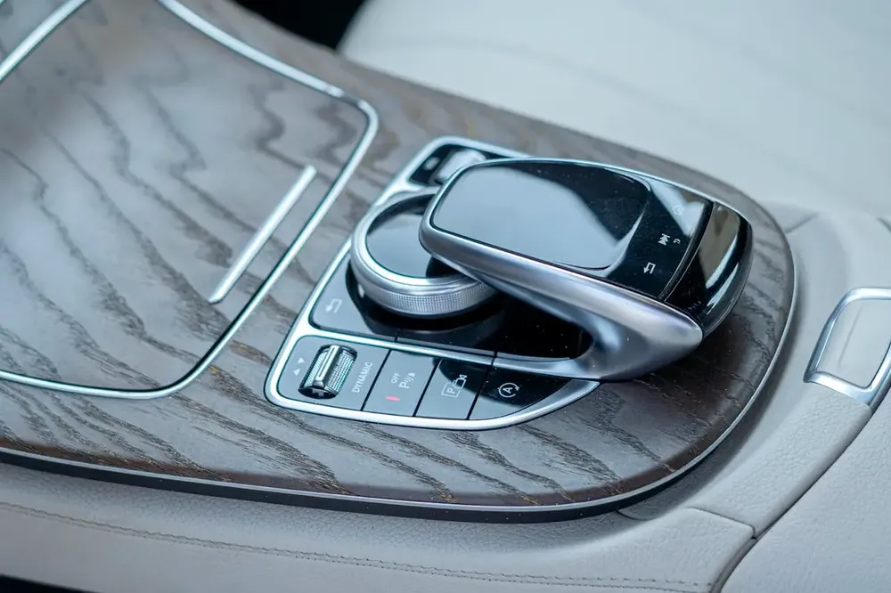 Mercedes-Benz E-Class E 350 2020 - American Specs clean title - Image 12