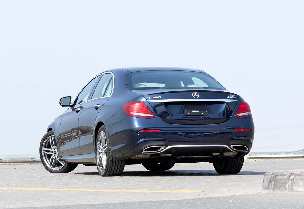 Mercedes-Benz E-Class E 350 2020 - American Specs clean title - Image 4