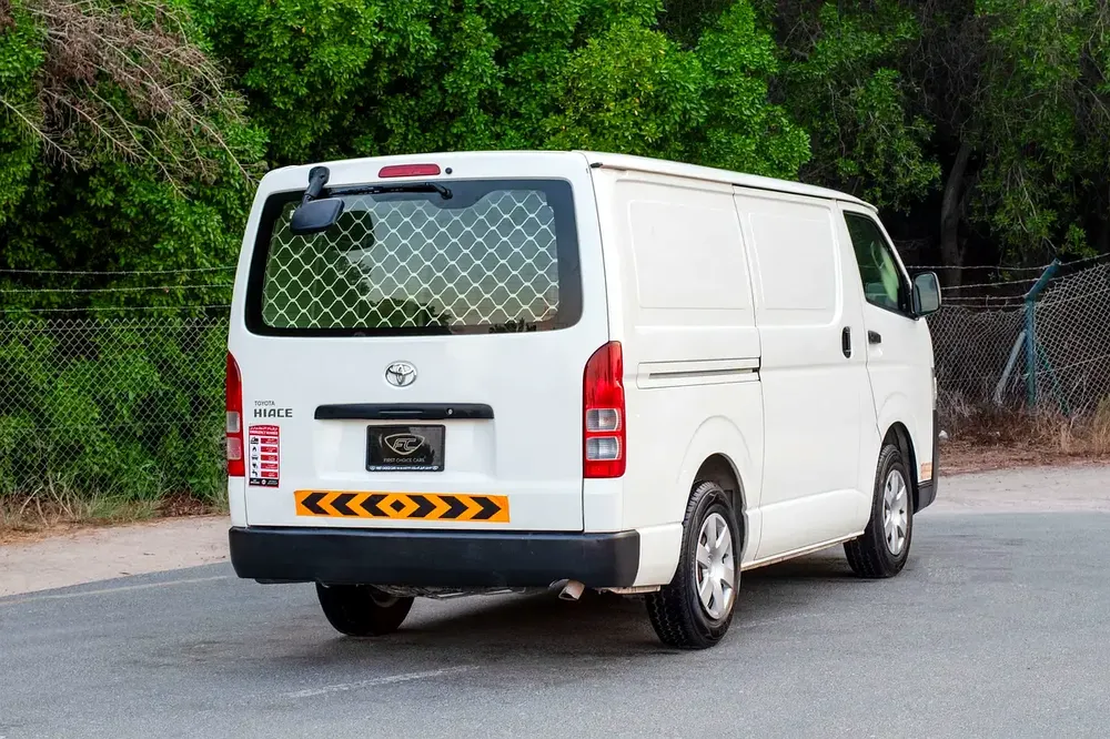 Toyota Hiace Standard Roof | Delivery Van | GCC Specs | Ref#T24064 - Image 4