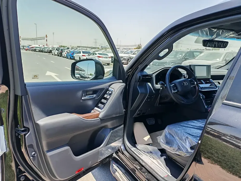 2026 Toyota Land Cruiser LC300 GXR High Option with Sunroof 4.0L V6 Petrol A/T 4WD Export Only - Image 10