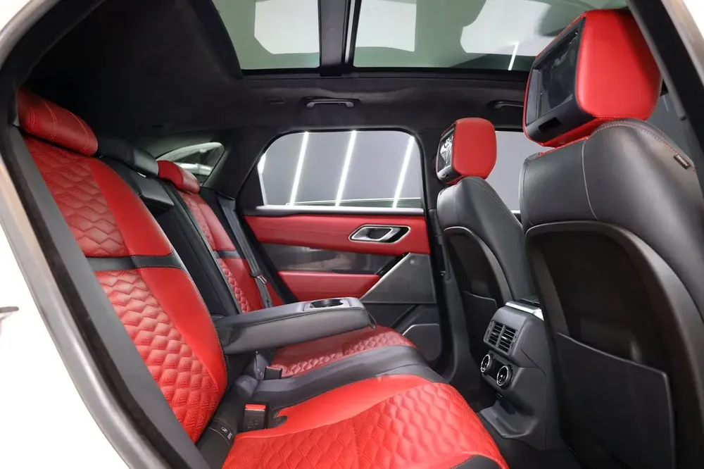 Range Rover Velar SV Autobiography, 2020, Rear-Seat Entertainment, Panoramic Roof, GCC Specs!! - Image 8