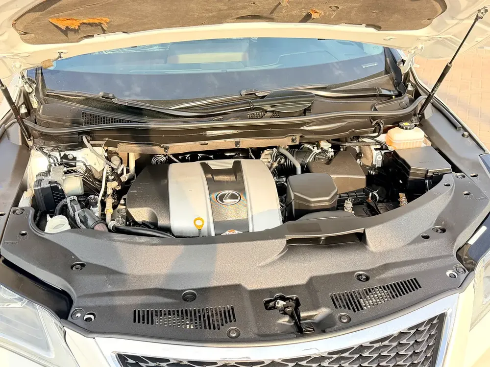 Lexus RX 350 Prestige 2017 4x4 - American Specs - GCC Car - Image 15