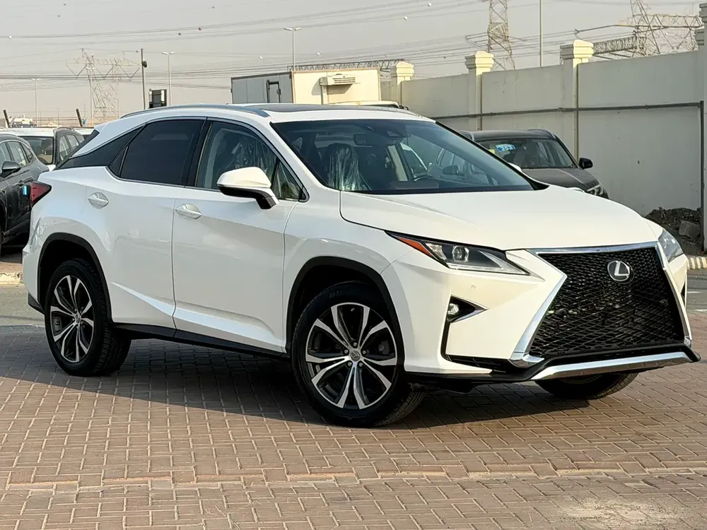 Lexus RX 350 Prestige 2017 4x4 - American Specs - GCC Car - Image 4
