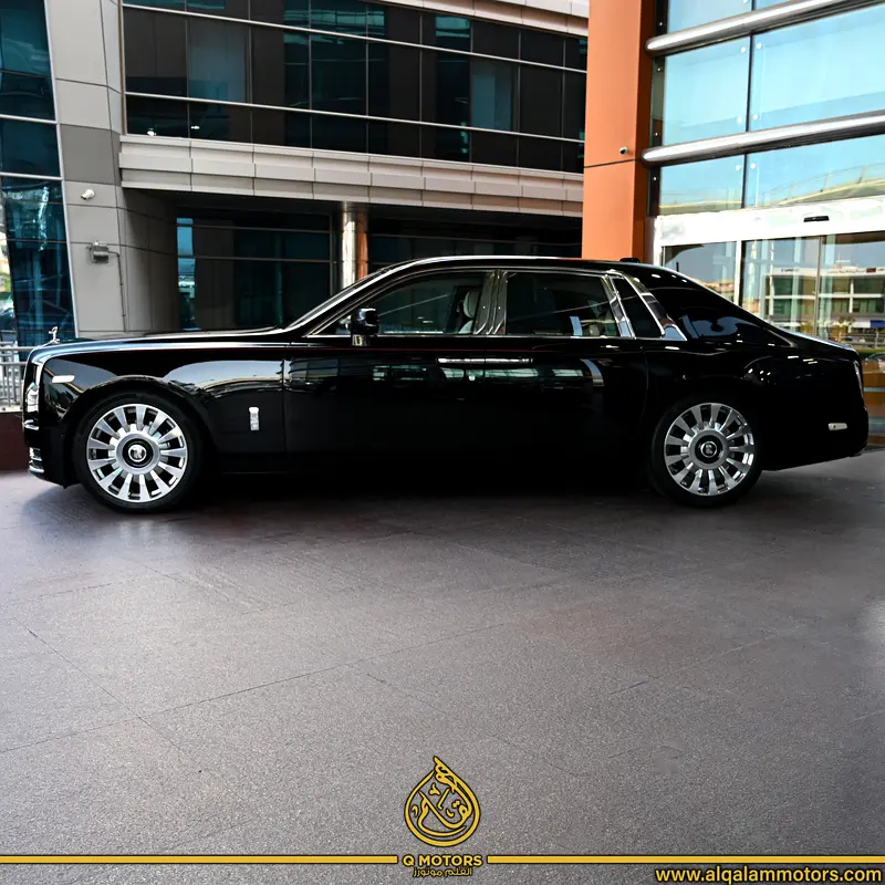 2019 ROLLS ROYCE PHANTOM DONE ONLY 10,000KM GCC - Image 4