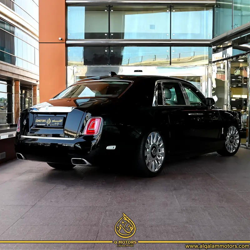 2019 ROLLS ROYCE PHANTOM DONE ONLY 10,000KM GCC - Image 5