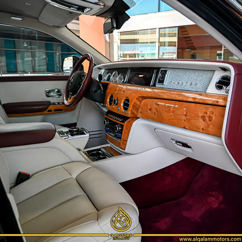 2019 ROLLS ROYCE PHANTOM DONE ONLY 10,000KM GCC - Image 9