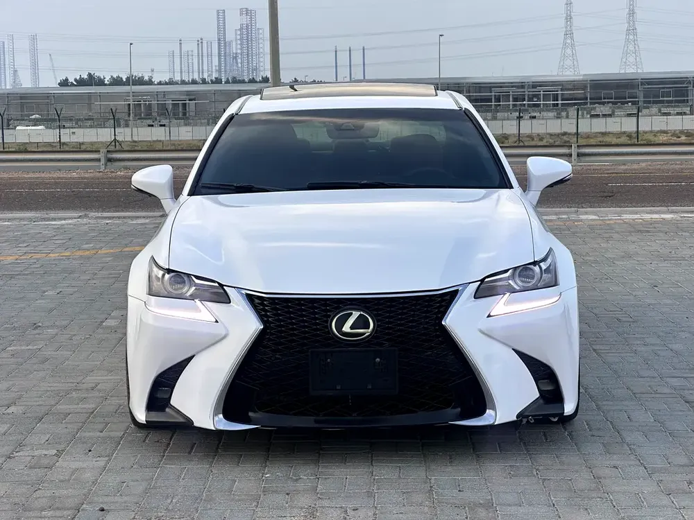 Lexus GS 200t F Sport 2016 GCC full option first owner super clean car - Image 10