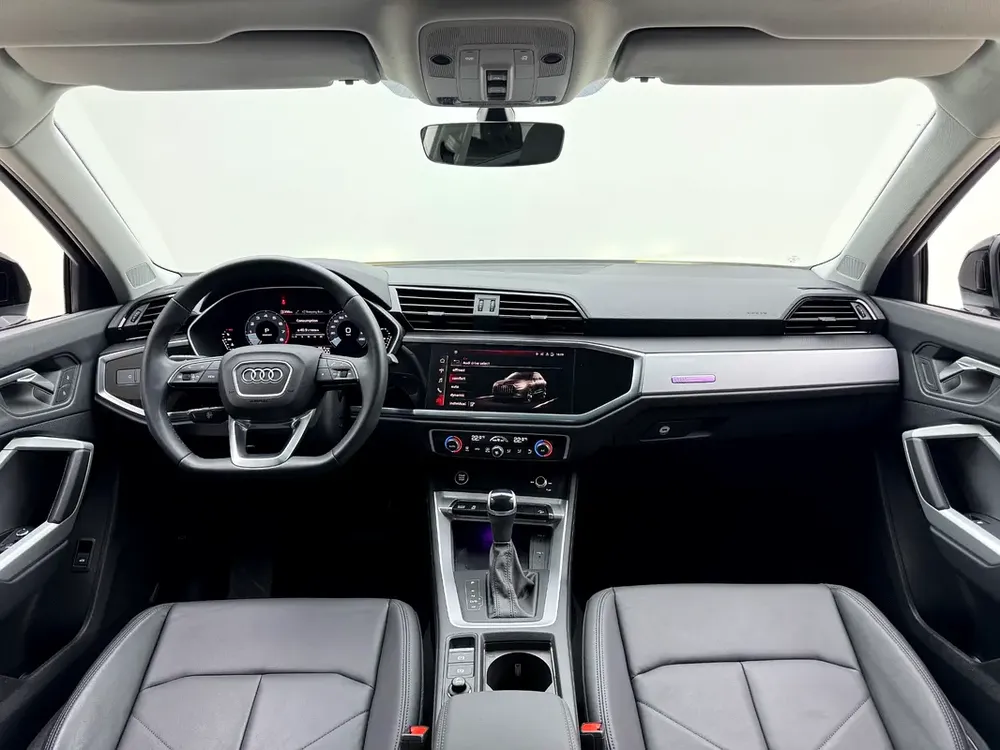 Q3 PROGRESS BLACK 35 TFSI | Warranty | Service - Image 8