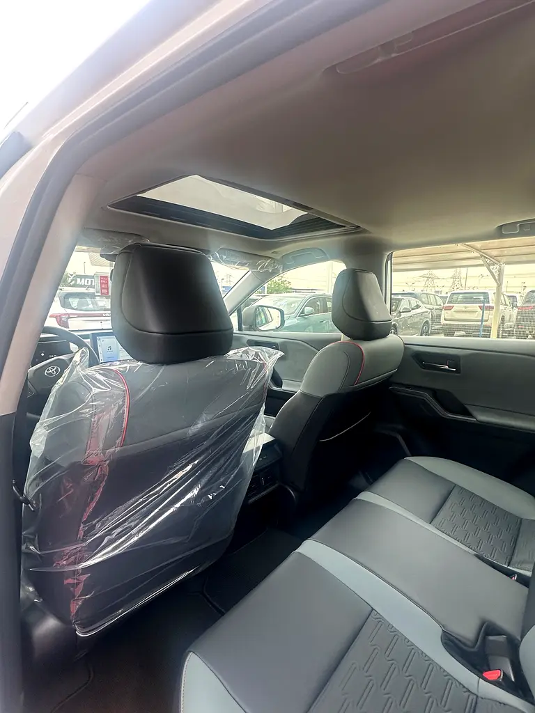 2026 Toyota Rav 4 XLE - GCC Specs - Perfect Condition! - Image 10