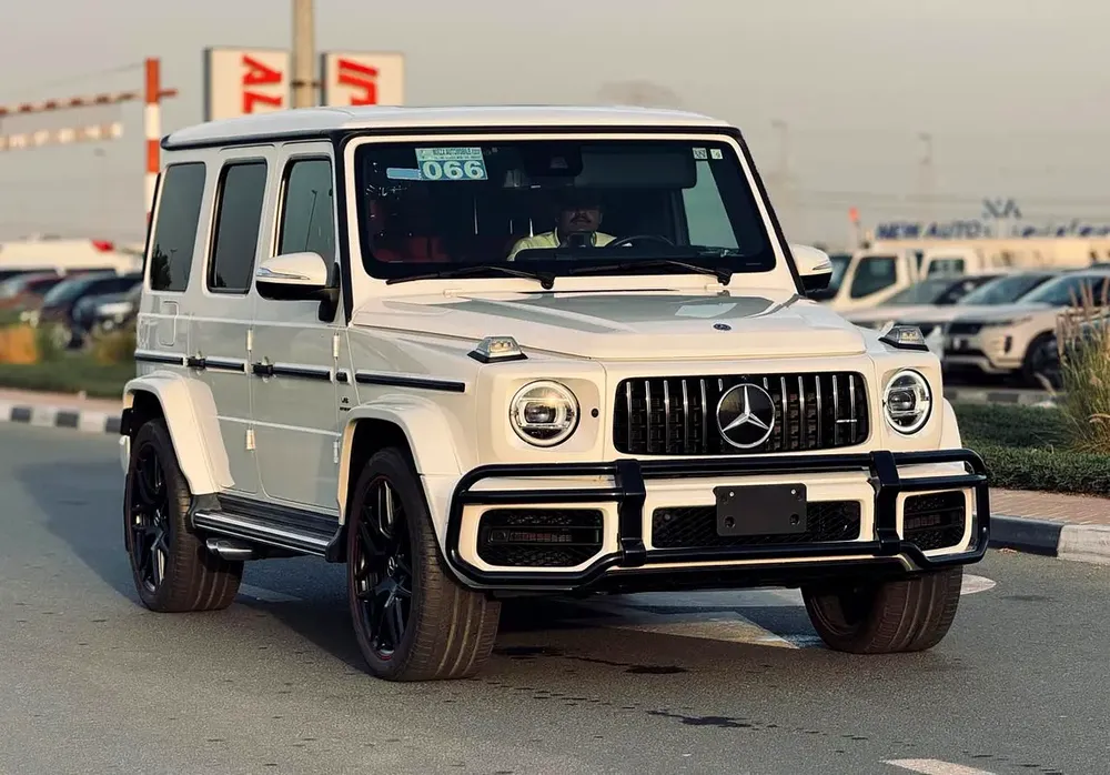 BENZ G63 AMG | 2021 | 27000Kms | RED INTERIOR | MINT CONDITION | FRESH JAPAN IMPORT - Image 5