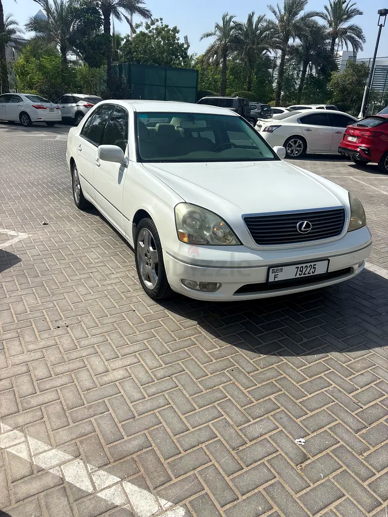 Lexus LS430 2001 in perfect condition - Image 6