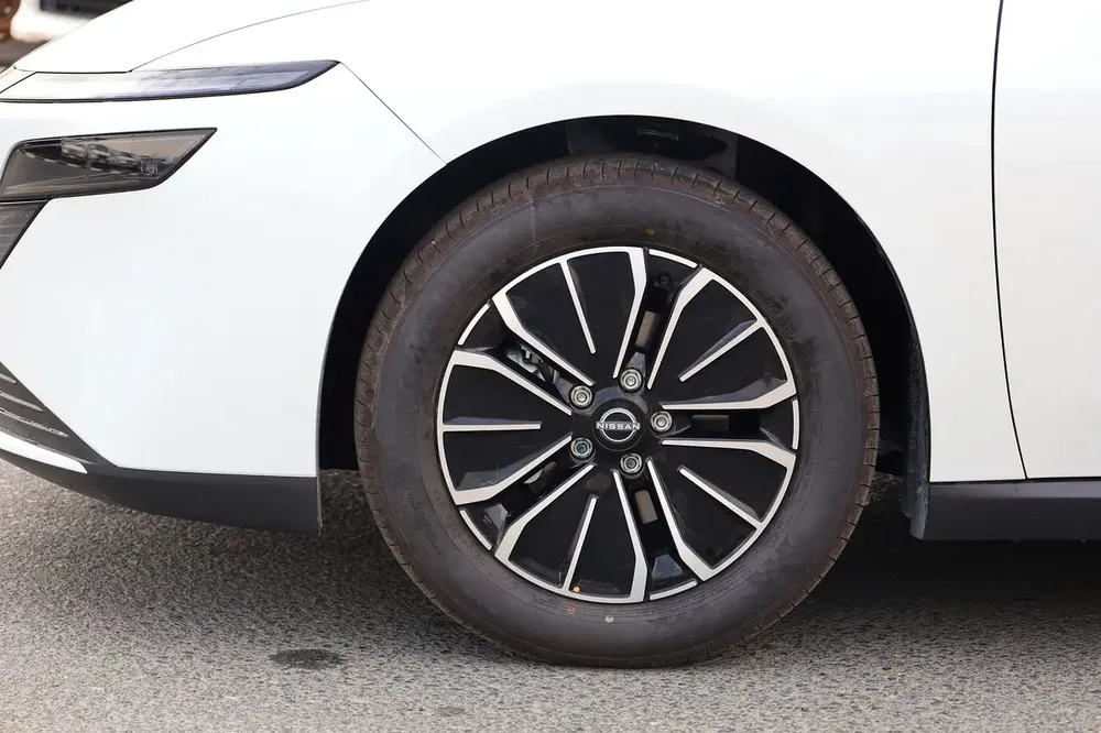 Nissan N6 180 Air 1.5L PHEV AT 2026 Only for EXPORT - Image 18