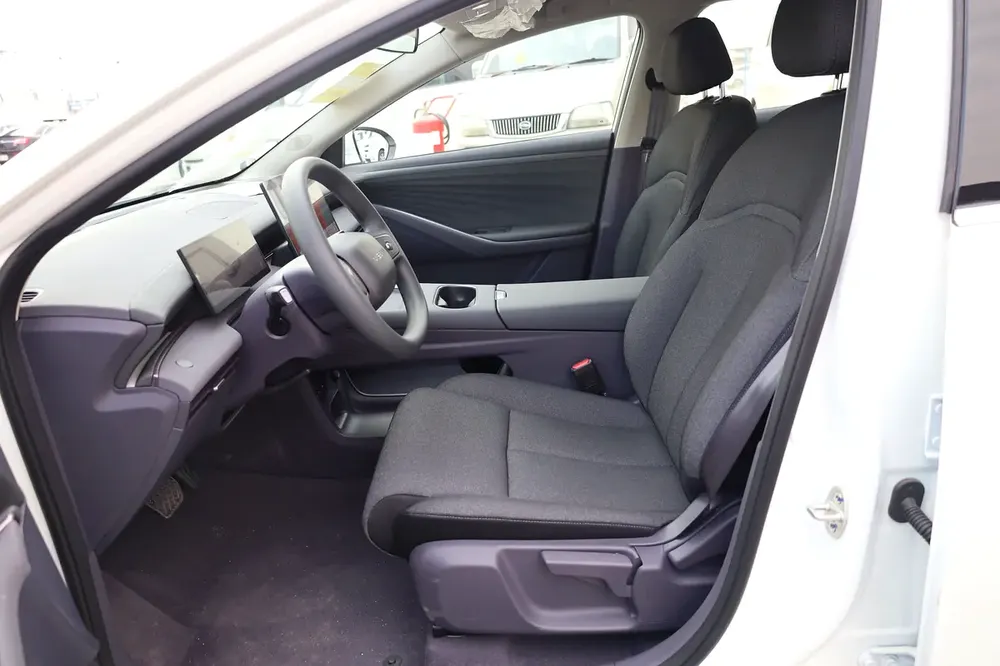 Nissan N6 180 Air 1.5L PHEV AT 2026 Only for EXPORT - Image 6